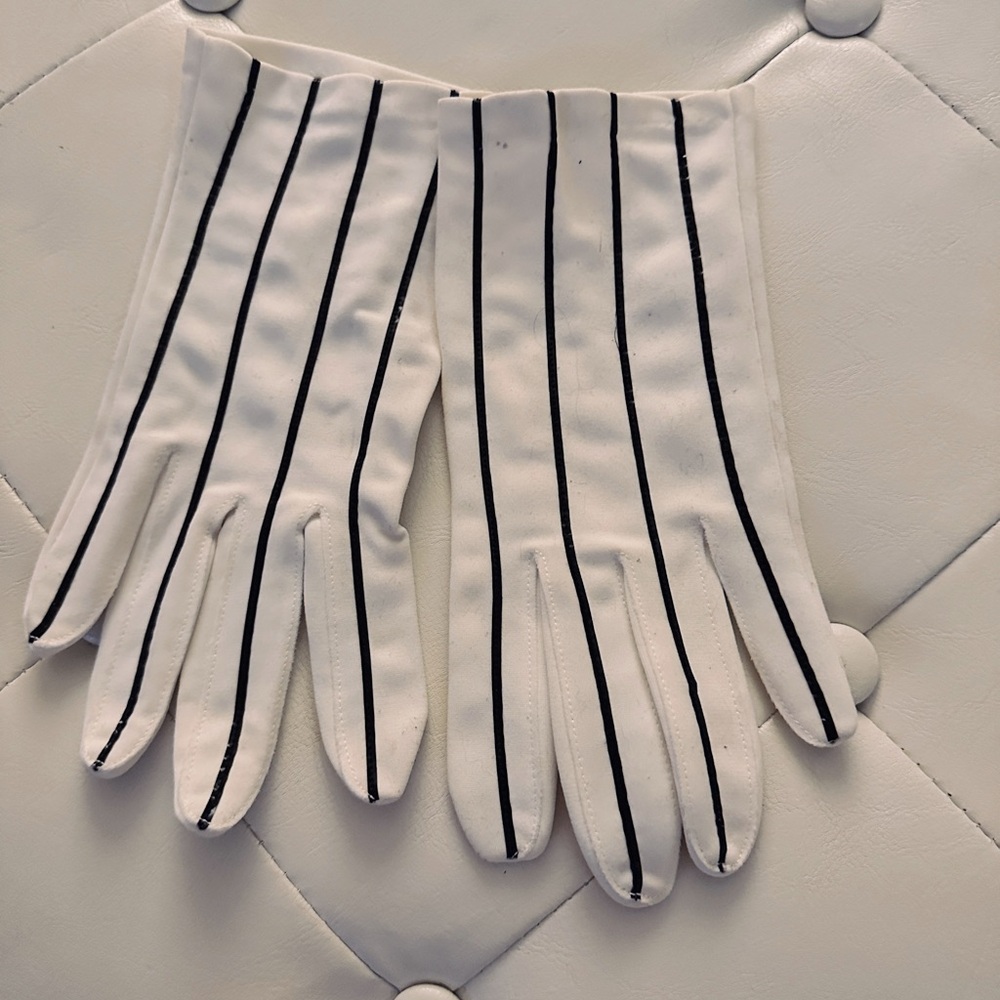 1960’s Vintage White Cotton Gloves with Black Sequin Accent Stripes